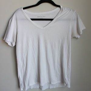 American Eagle Basic White V Neck
